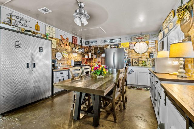 188 Huckleberry Road, Onalaska, TX 77360