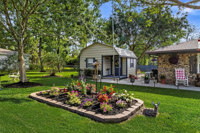 188 Huckleberry Road, Onalaska, TX 77360