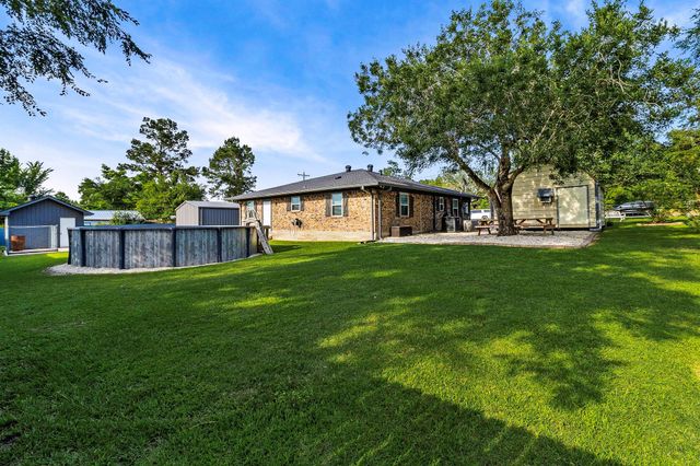 188 Huckleberry Road, Onalaska, TX 77360