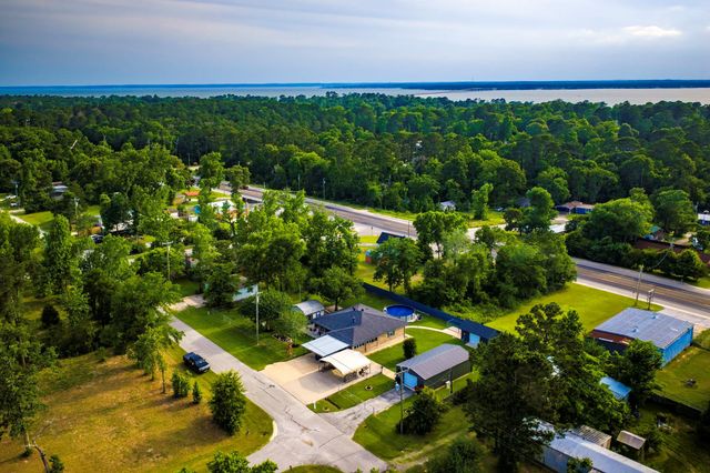 188 Huckleberry Road, Onalaska, TX 77360