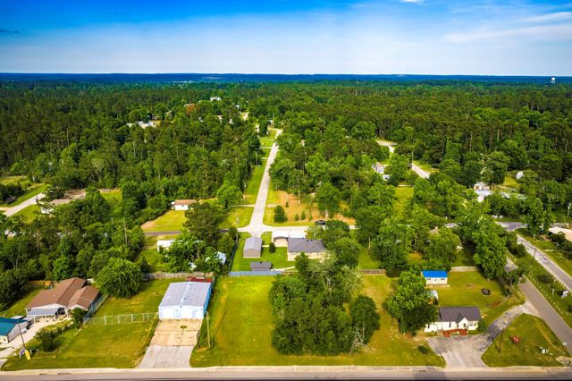 188 Huckleberry Road, Onalaska, TX 77360