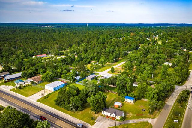 188 Huckleberry Road, Onalaska, TX 77360