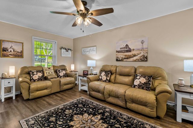 188 Huckleberry Road, Onalaska, TX 77360