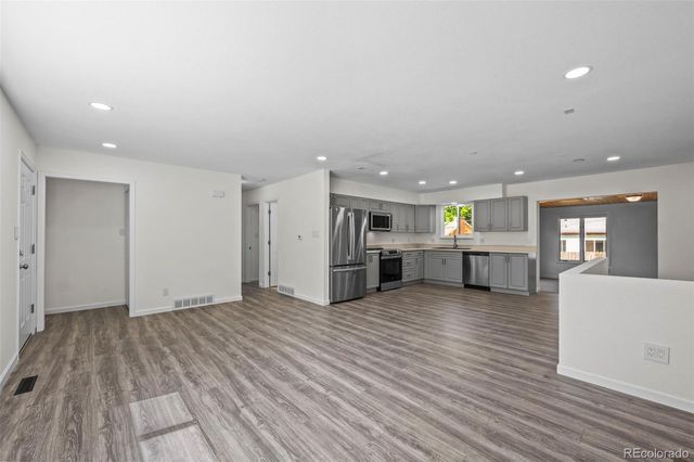 1035 Iris Street, Broomfield, CO 80020