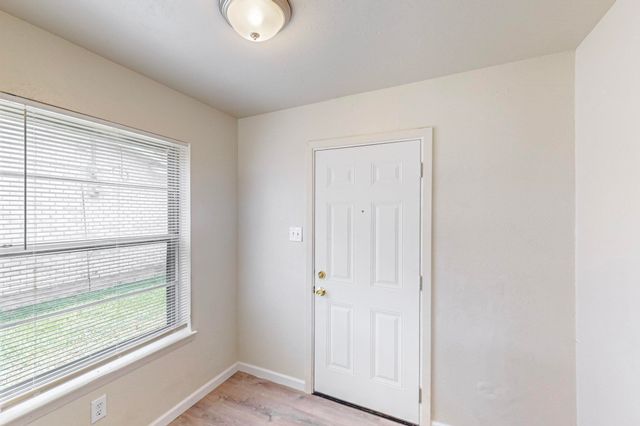 1538 Oakbrook Street, Lancaster, TX 75134