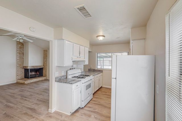 1538 Oakbrook Street, Lancaster, TX 75134