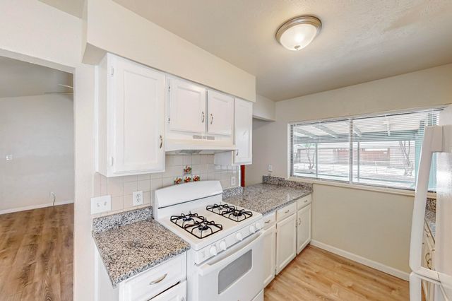 1538 Oakbrook Street, Lancaster, TX 75134