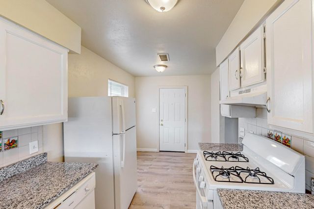 1538 Oakbrook Street, Lancaster, TX 75134