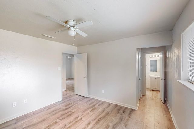 1538 Oakbrook Street, Lancaster, TX 75134