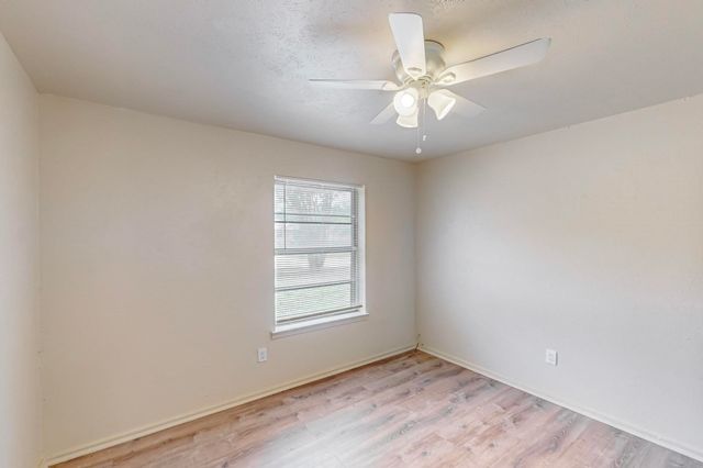 1538 Oakbrook Street, Lancaster, TX 75134