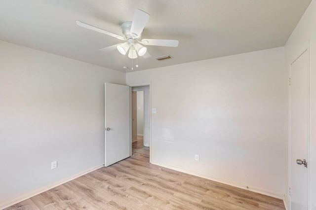 1538 Oakbrook Street, Lancaster, TX 75134