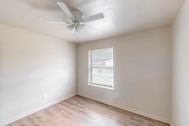 1538 Oakbrook Street, Lancaster, TX 75134