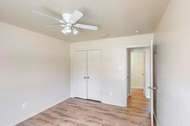 1538 Oakbrook Street, Lancaster, TX 75134