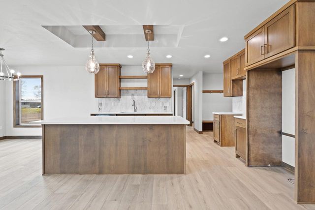 2998 CREEKWOOD DRIVE, Green Bay, WI 54311