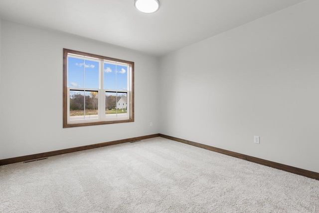 2998 CREEKWOOD DRIVE, Green Bay, WI 54311