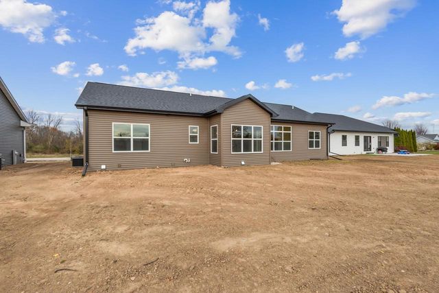 2998 CREEKWOOD DRIVE, Green Bay, WI 54311