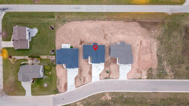 2998 CREEKWOOD DRIVE, Green Bay, WI 54311