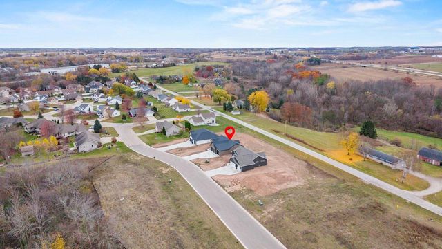 2998 CREEKWOOD DRIVE, Green Bay, WI 54311