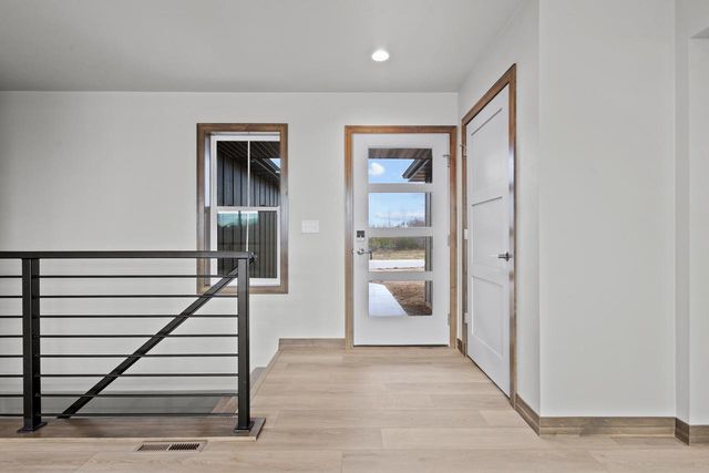 2998 CREEKWOOD DRIVE, Green Bay, WI 54311