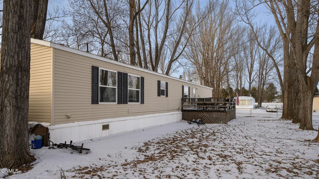 505 Yorkshire Lane, Bismarck, ND 58504 photo 25