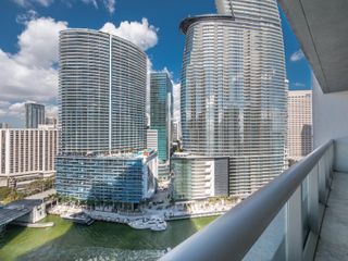 465 Brickell Ave 2304, Miami, FL 33131