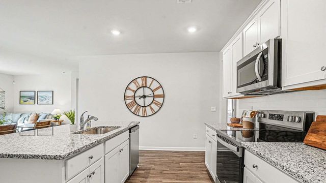 5024 Yellowstone Dr., Conway, SC 29526