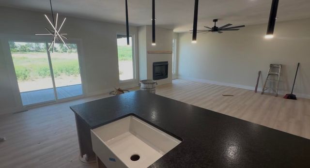 1837 E Skyline Avenue, Ozark, MO 65721