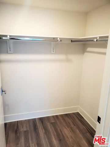 5030 Rosewood Avenue 506, Los Angeles, CA 90004