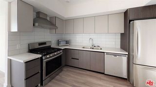 5030 Rosewood Avenue 506, Los Angeles, CA 90004