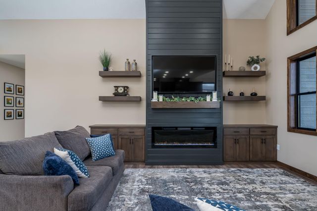 4051 Clearwater Trail, Lonsdale, MN 55046