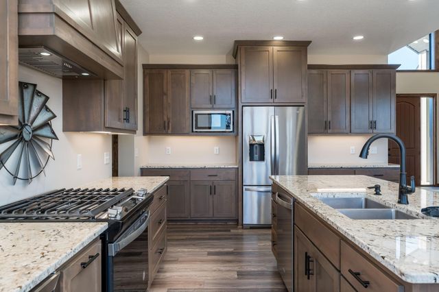 4051 Clearwater Trail, Lonsdale, MN 55046