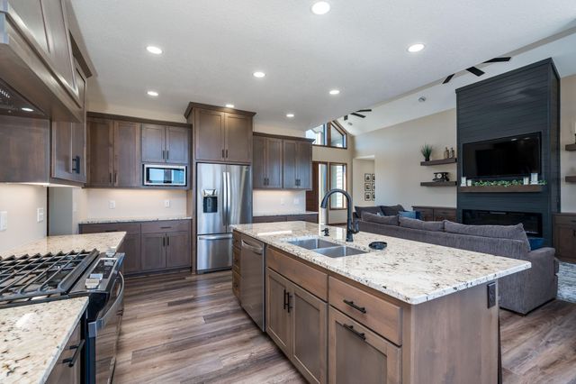 4051 Clearwater Trail, Lonsdale, MN 55046