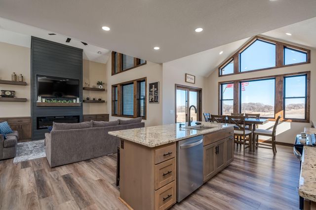 4051 Clearwater Trail, Lonsdale, MN 55046