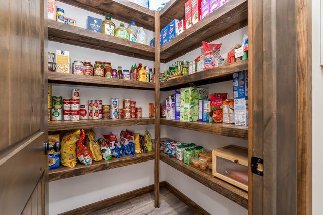 4051 Clearwater Trail, Lonsdale, MN 55046