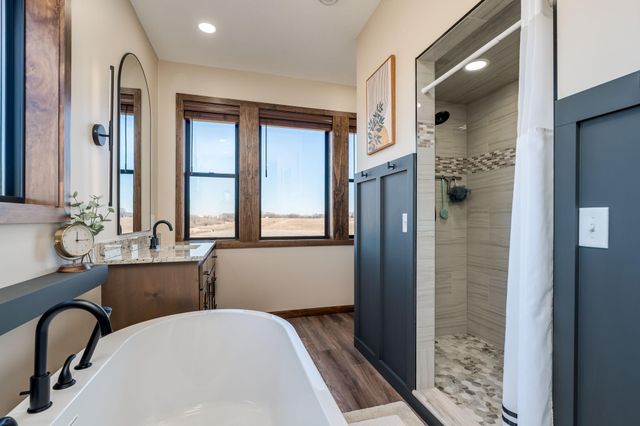 4051 Clearwater Trail, Lonsdale, MN 55046