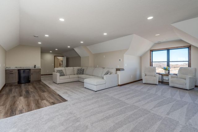 4051 Clearwater Trail, Lonsdale, MN 55046