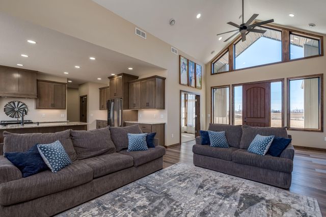 4051 Clearwater Trail, Lonsdale, MN 55046