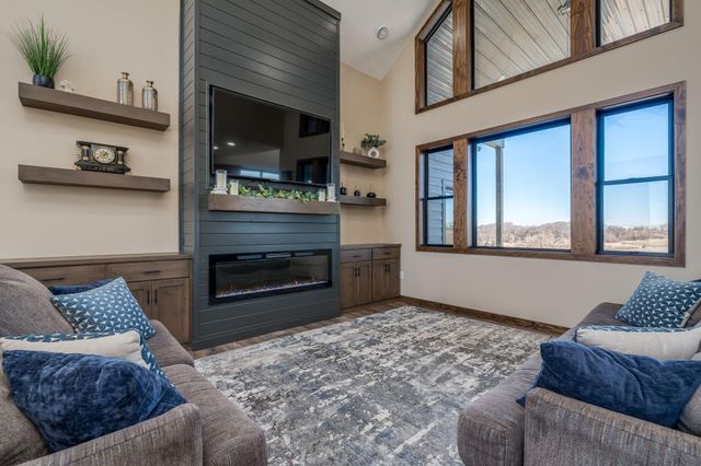 4051 Clearwater Trail, Lonsdale, MN 55046