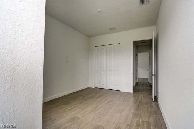 7796 Lakes Edge LN, Port Charlotte, FL 33981