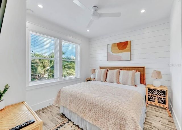 2403 AVENUE C, Bradenton Beach, FL 34217