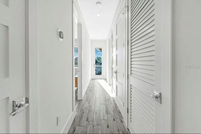 2403 AVENUE C, Bradenton Beach, FL 34217