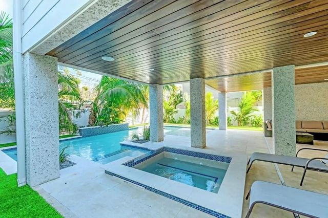 2403 AVENUE C, Bradenton Beach, FL 34217