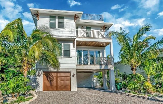 2403 AVENUE C, Bradenton Beach, FL 34217