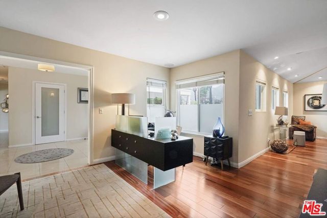 16906 Enchanted Place, Pacific Palisades, CA 90272