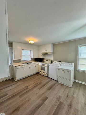 103 Linda Drive, Seneca, SC 29678
