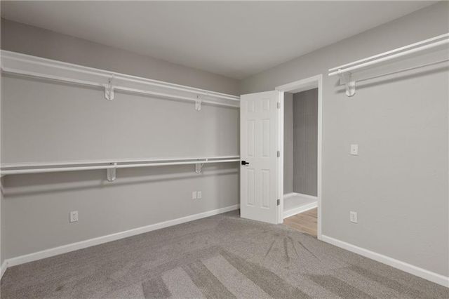 137 SE 611 Road, Warrensburg, MO 64093