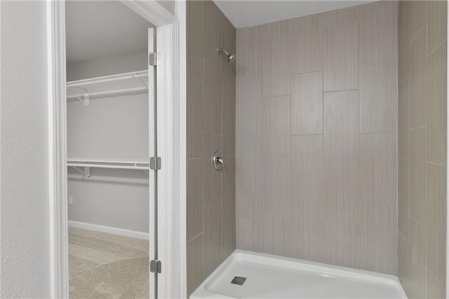 137 SE 611 Road, Warrensburg, MO 64093