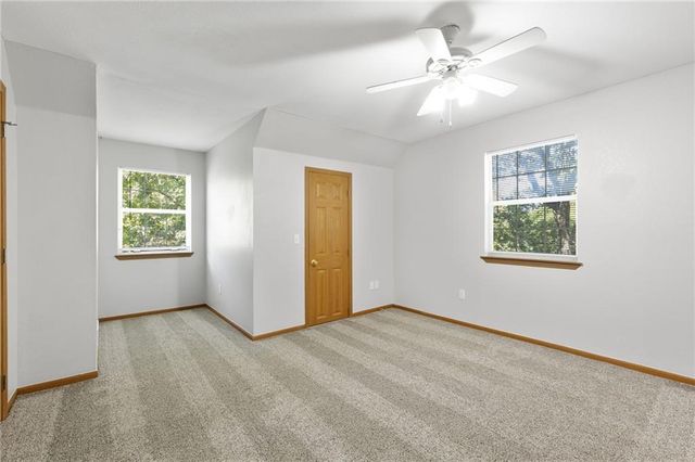 137 SE 611 Road, Warrensburg, MO 64093