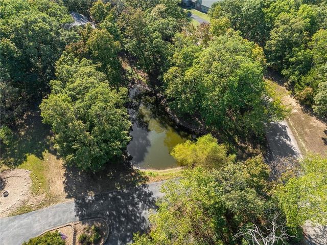 137 SE 611 Road, Warrensburg, MO 64093