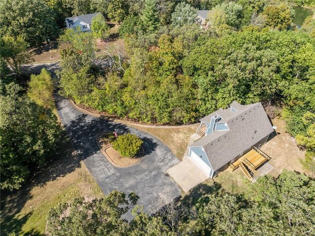 137 SE 611 Road, Warrensburg, MO 64093